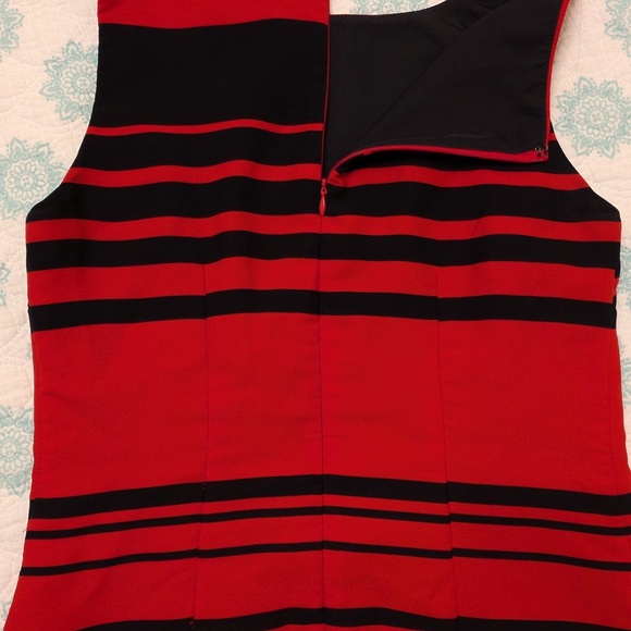 Banana Republic Red and Black Dress. Size 6P. - Picture 3 of 10